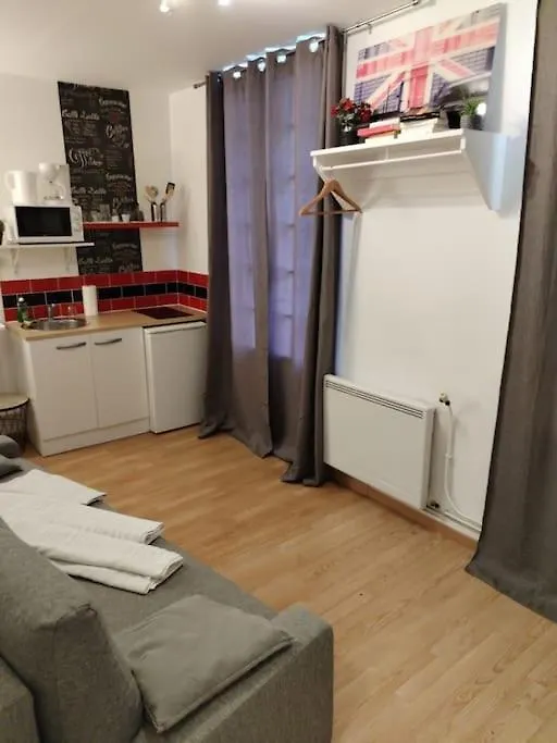Studio Rue De La Sante Paris Appartement