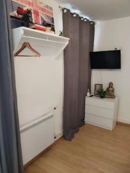 Studio Rue De La Sante Paris
