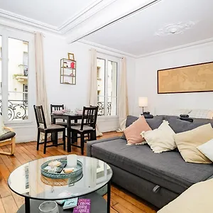 Bright 2br - Butte Montmartre | By Airnest Paris